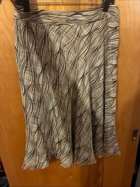 Jones New York A-Line Wave-Print Skirt in Cream and Navy